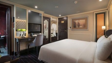 Elegant Suite