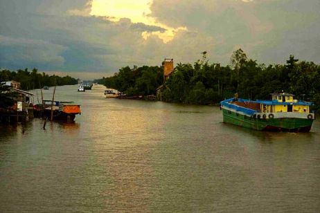 Ham Luong River