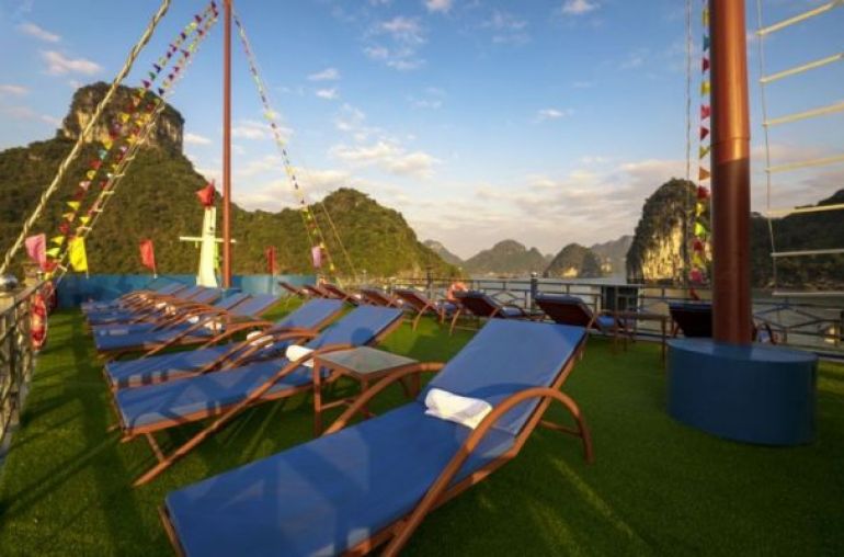 Cruise-sundeck