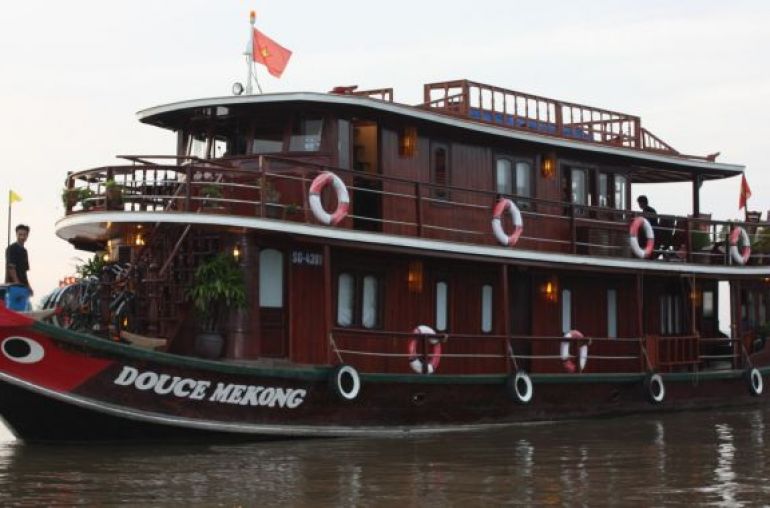 douce_mekong_boat