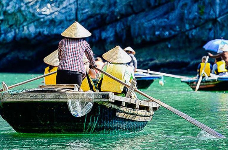 halong_phoenix_day_trip_03