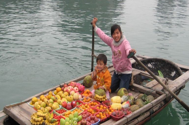 vBFE_Halong-Bay-day-trip