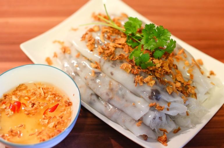 Vietnamese-Steamed-Rice-Rolls