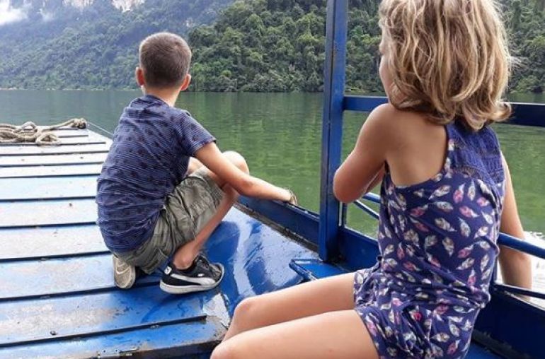 Children-boating-through-Ba-Be-National-Park