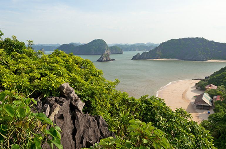 ha-long-bay-cat-ba-vietnam