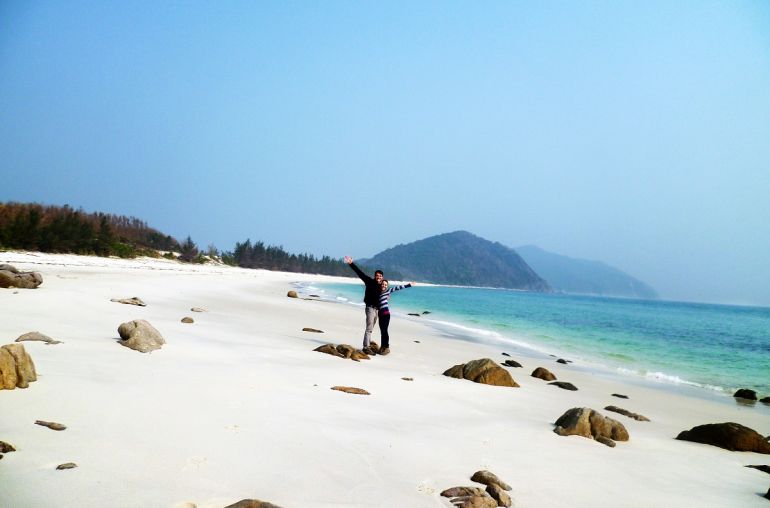 Quan_Lan_The_best_choice_for_your_summer_trip_1
