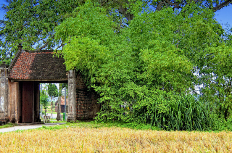Duong-Lam-ancient-village-2