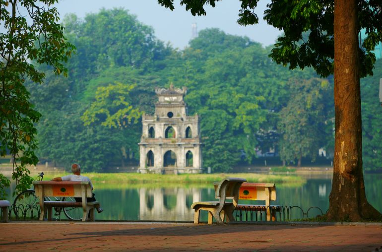 hồ-gươm-mùa-thu