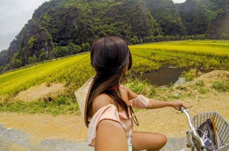 Biking-in-Tam-Coc