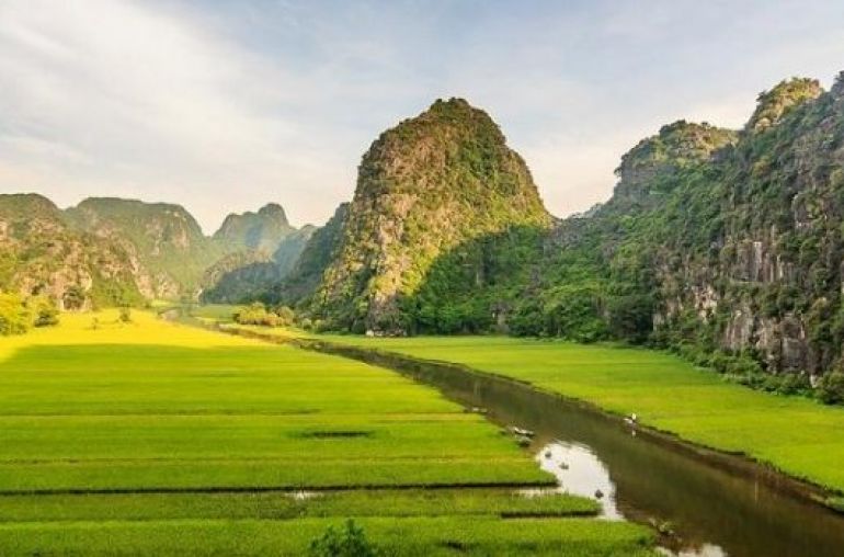 Hoa Lu - Trang An Full Day Tour