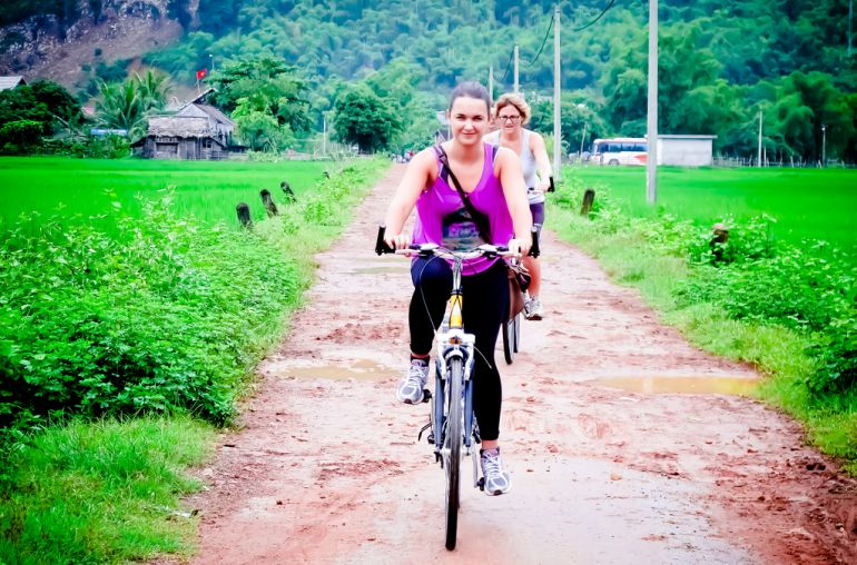 Cycling in Mai Chau