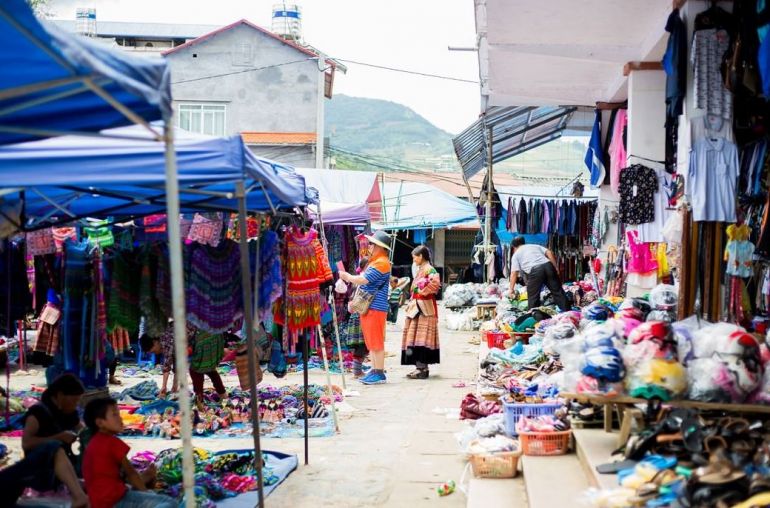 Bac Ha Market