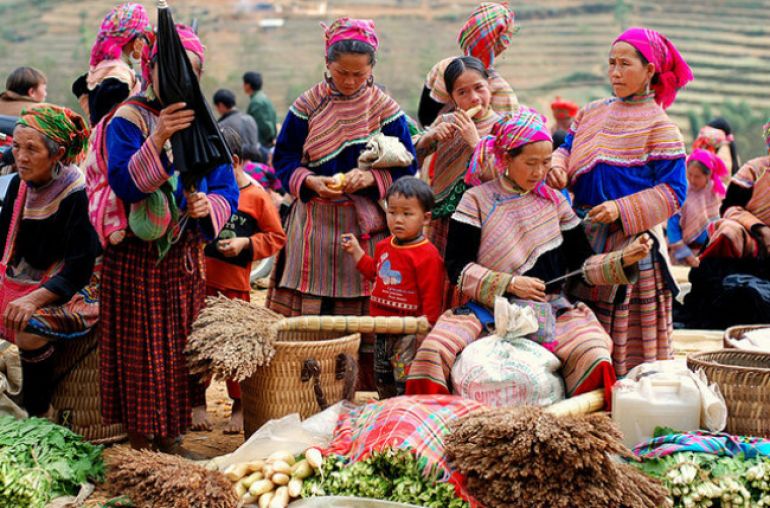 Bac Ha Market