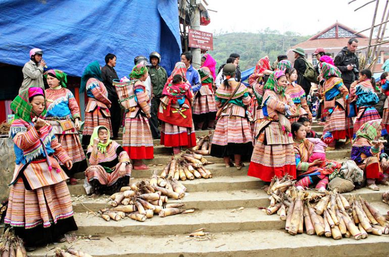 Bac Ha Market
