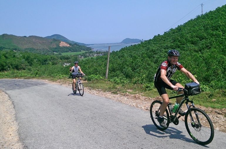 Cycling-along-Vietnam-Coast