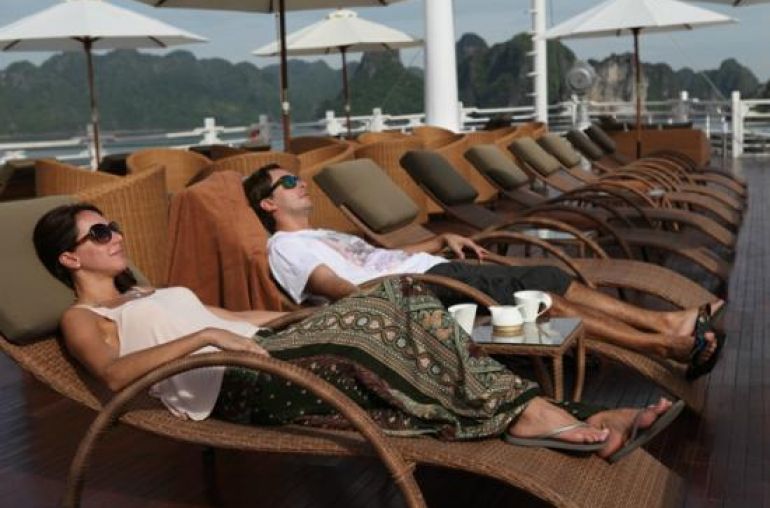 Cruise sundeck
