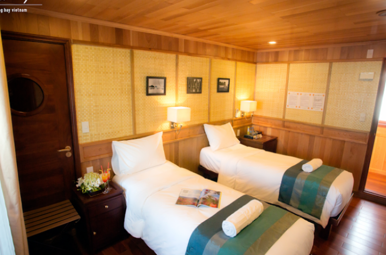 Twin bed Ocean View