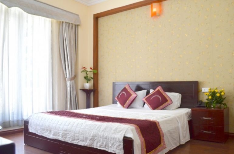 Fantasea Hotel in Cat Ba