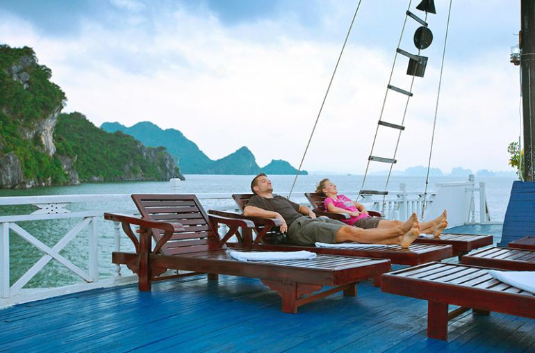 Cruise sundeck