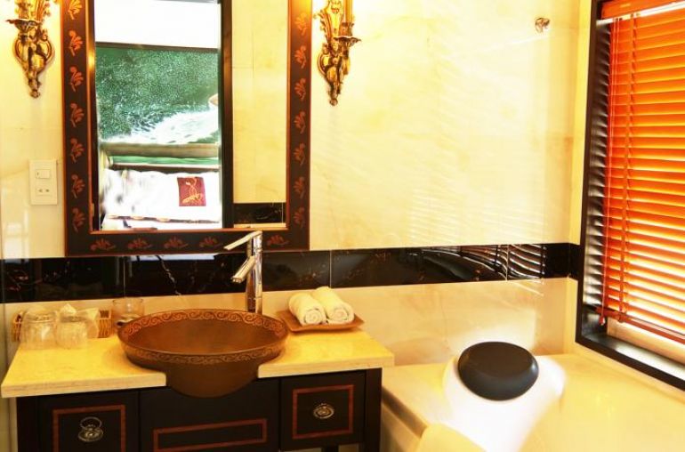 Bathroom Executive cabin