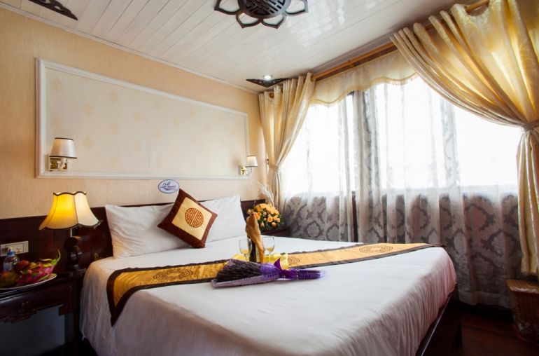 Double bed upper floor