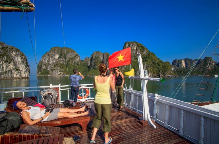 Cruise sundeck