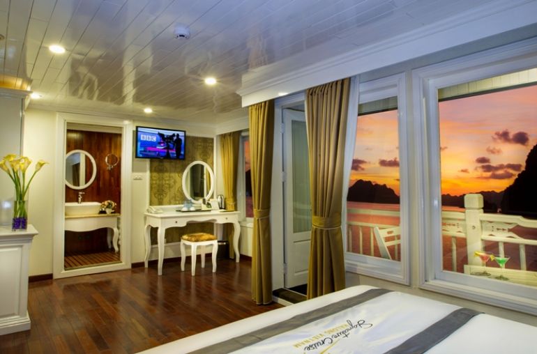 Senior Suite Private Balcony