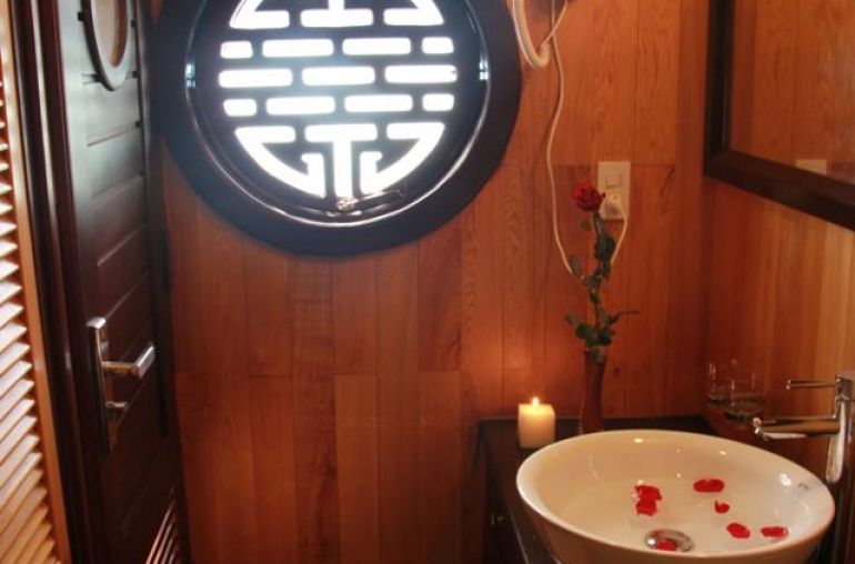 Bathroom Luxury Cabin