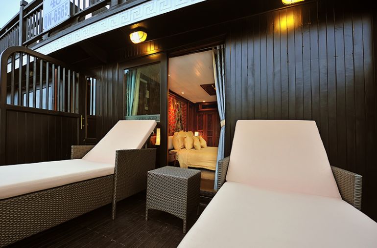 Private deck Premium Suite