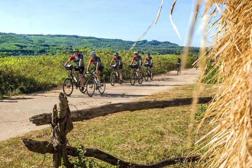 Cycling Through The Beautiful Coutryside Of Hanoi In Just Half A Day